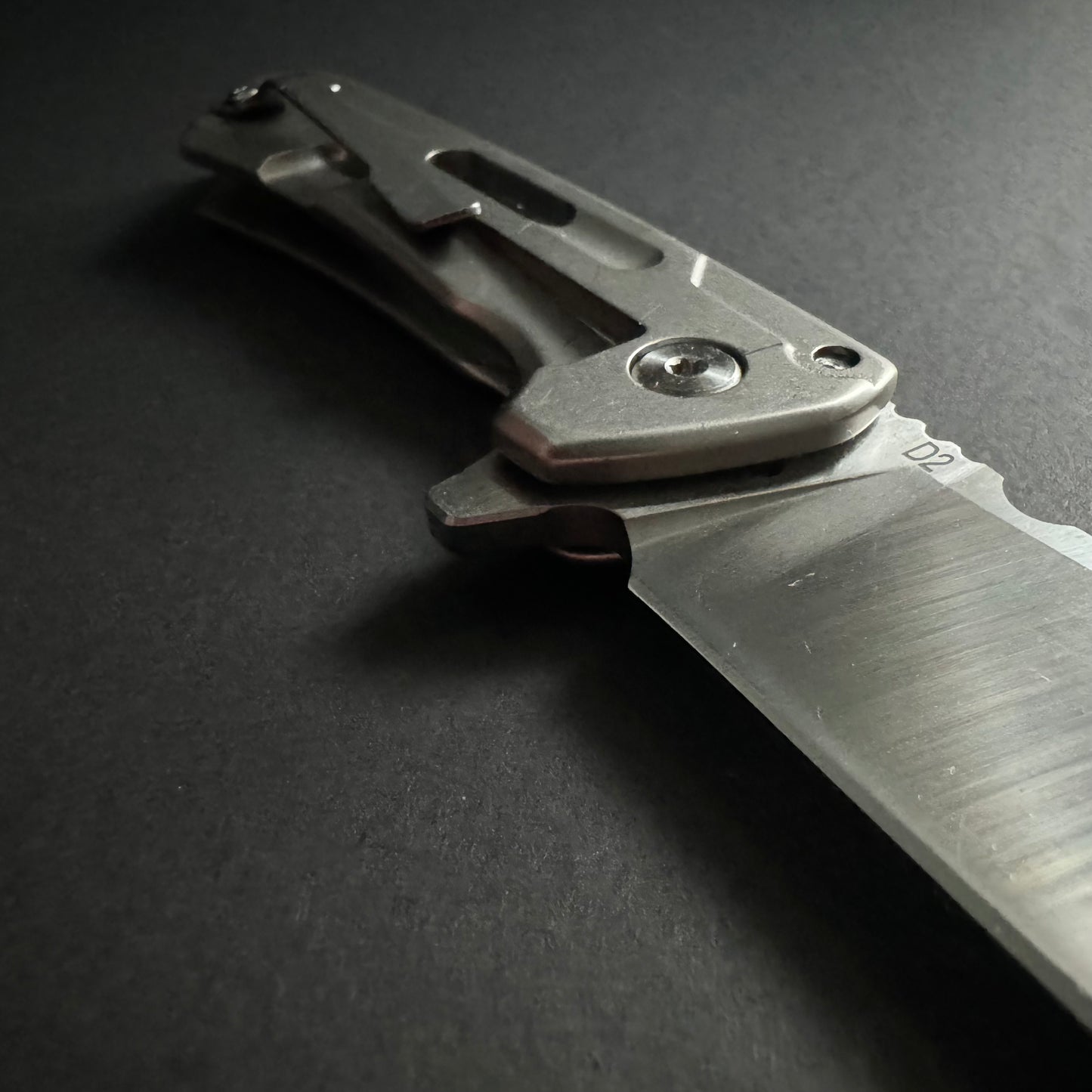 D2 Outdoor Folding Tactical Knife